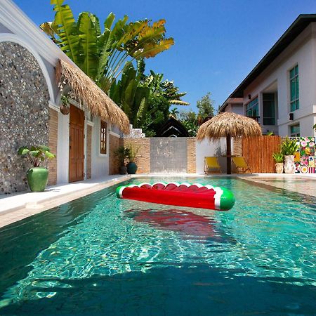 Nagawari Art Maldives Pattaya Villa Na Chom Thian Exteriör bild