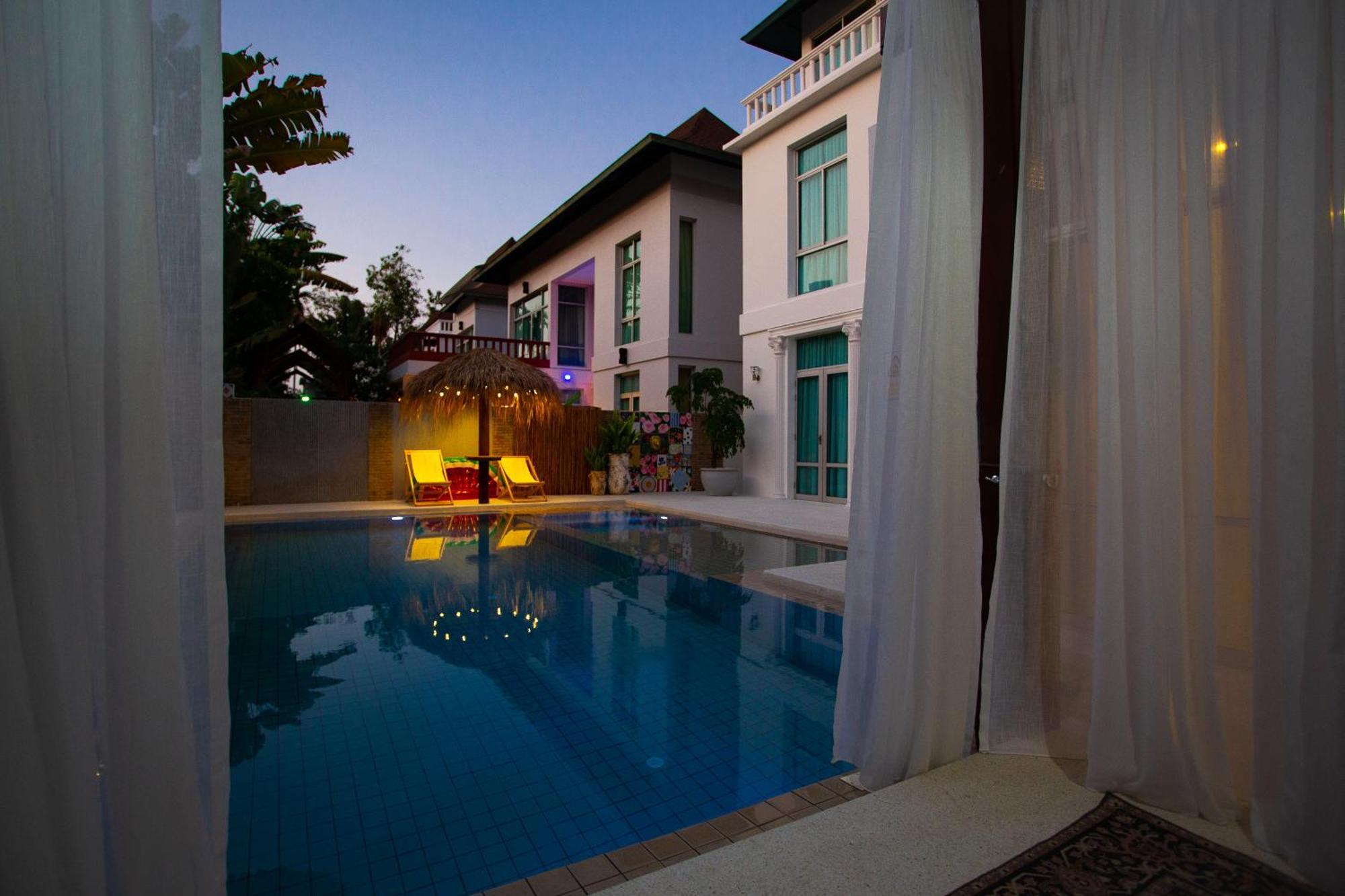 Nagawari Art Maldives Pattaya Villa Na Chom Thian Exteriör bild