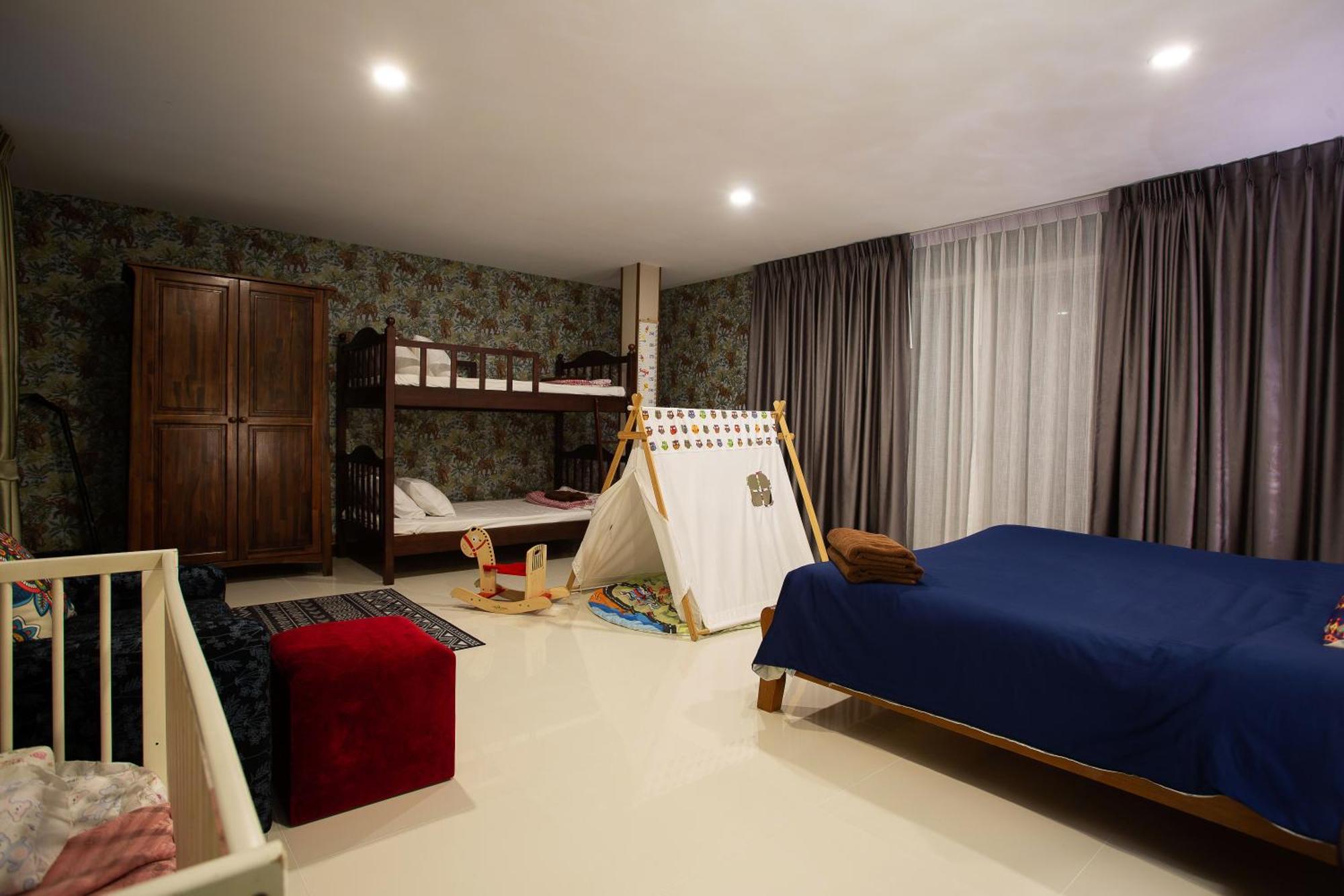 Nagawari Art Maldives Pattaya Villa Na Chom Thian Exteriör bild