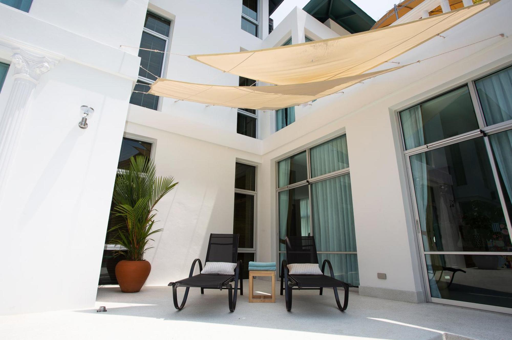 Nagawari Art Maldives Pattaya Villa Na Chom Thian Exteriör bild