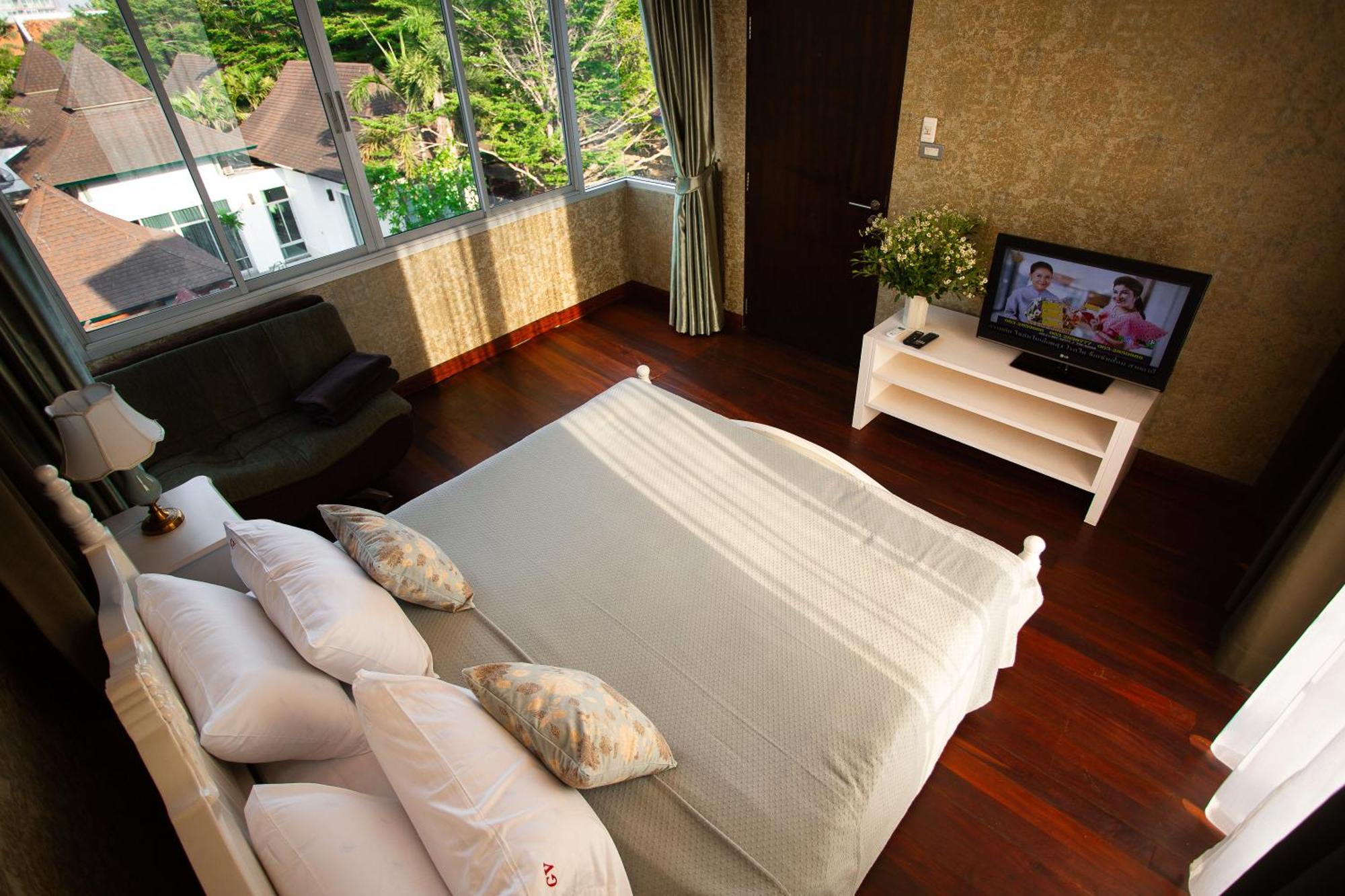 Nagawari Art Maldives Pattaya Villa Na Chom Thian Exteriör bild