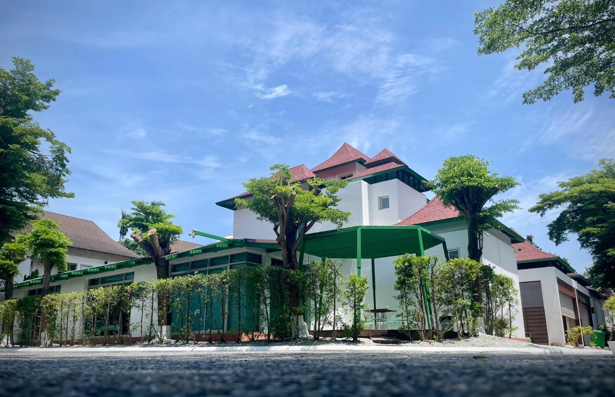 Nagawari Art Maldives Pattaya Villa Na Chom Thian Exteriör bild