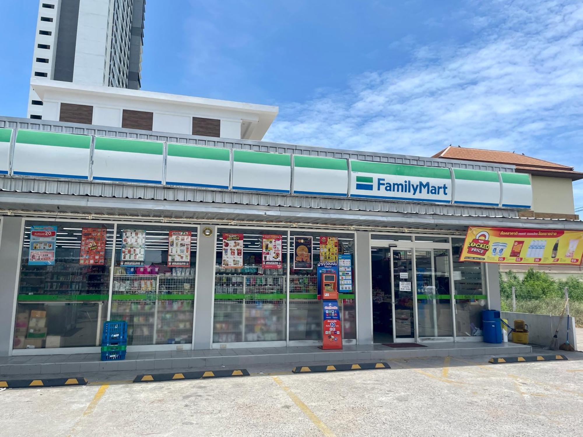 Nagawari Art Maldives Pattaya Villa Na Chom Thian Exteriör bild